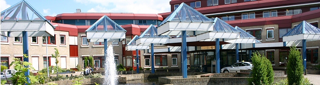 Hoofdingang ziekenhuis St Jansdal.jpg