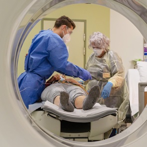 CT-scan draait overuren
