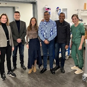 Werkbezoek uit Suriname aan ziekenhuis Lelystad Werkbezoek uit Suriname aan ziekenhuis Lelystad