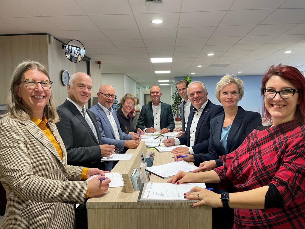 Flevolandse zorgorganisaties leiden samen GZ-psychologen op