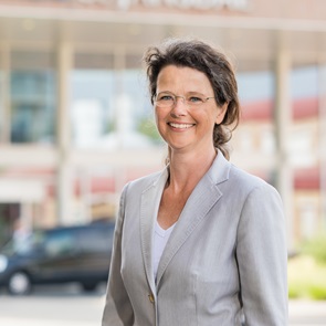 Bestuursvoorzitter Relinde Weil verlaat ziekenhuis St Jansdal Bestuursvoorzitter Relinde Weil verlaat ziekenhuis St Jansdal